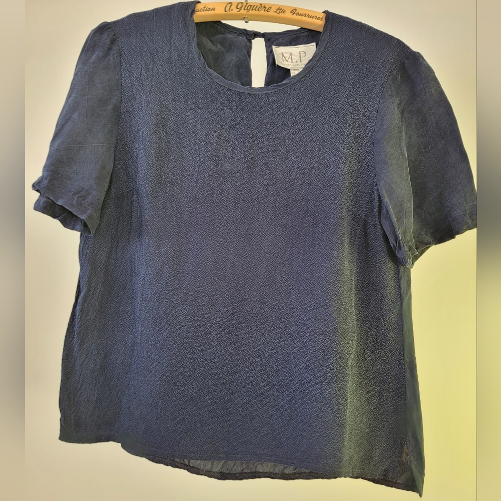 M.P. by Michael Phillips Navy Like Silk Crepe Top – Size 6